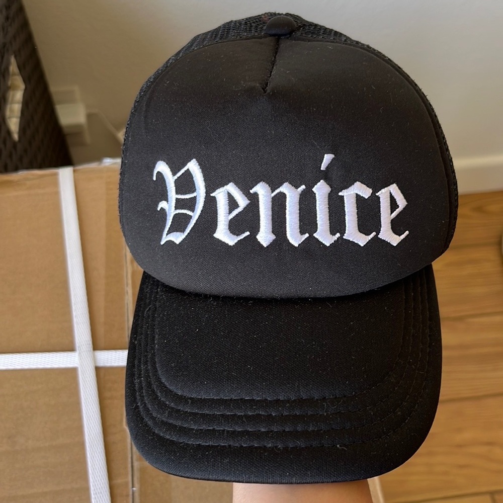 Electric & Rose “Venice” Hat in Black, OS